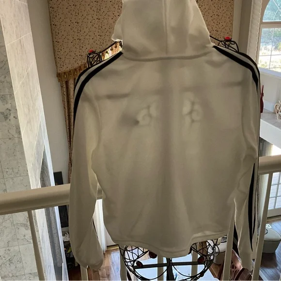 Adidas Sweatshirt - Picture 2 of 2